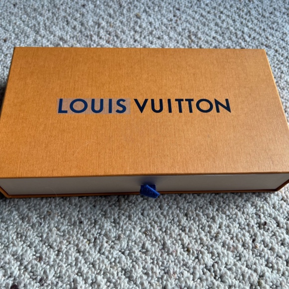 Louis Vuitton Game On Felicie Pochette NEW Limited Edition Sold Out - Picture 3 of 12